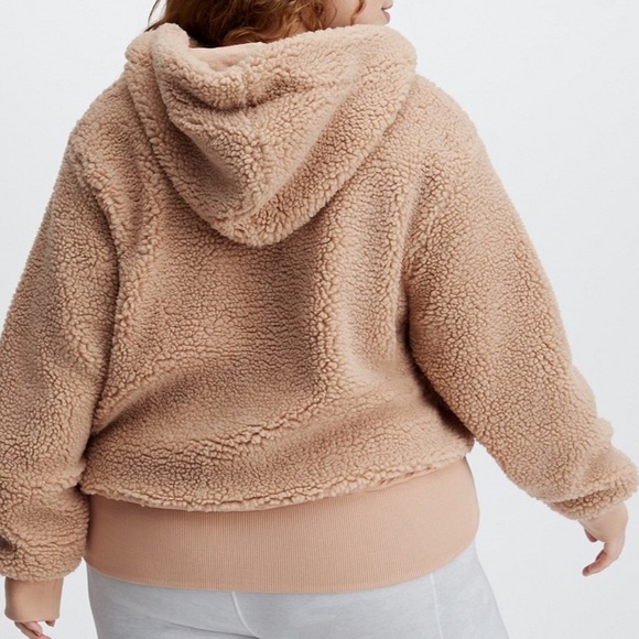 Fabletics Sherpa Tan Jacket Never Worn Brand New - Picture 3 of 6